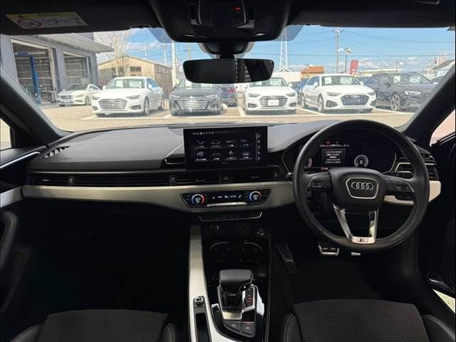 AUDI A4, 2023