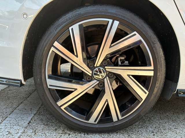 VOLKSWAGEN Golf Variant, 2023